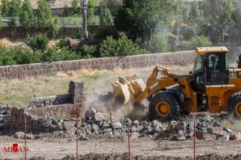 ۴۱ هکتار از اراضی ملی بخش کاکاوند استان لرستان از ابتدای سال رفع تصرف شد