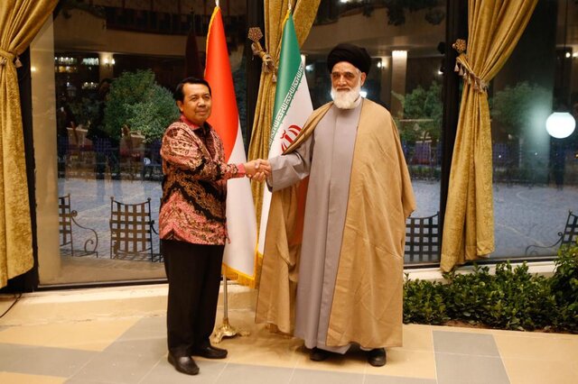 تأکید بر گسترش همکاری‌های قضایی و انعقاد توافقنامه انتقال محکومان میان ایران و اندونزی